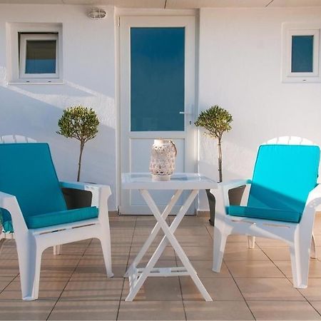 Konstantinou Apartment - Smart & Roof Top Terrace Athènes Extérieur photo